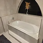 Exklusives 115 M Designer Kamin Spa-bad Balkon Lounge